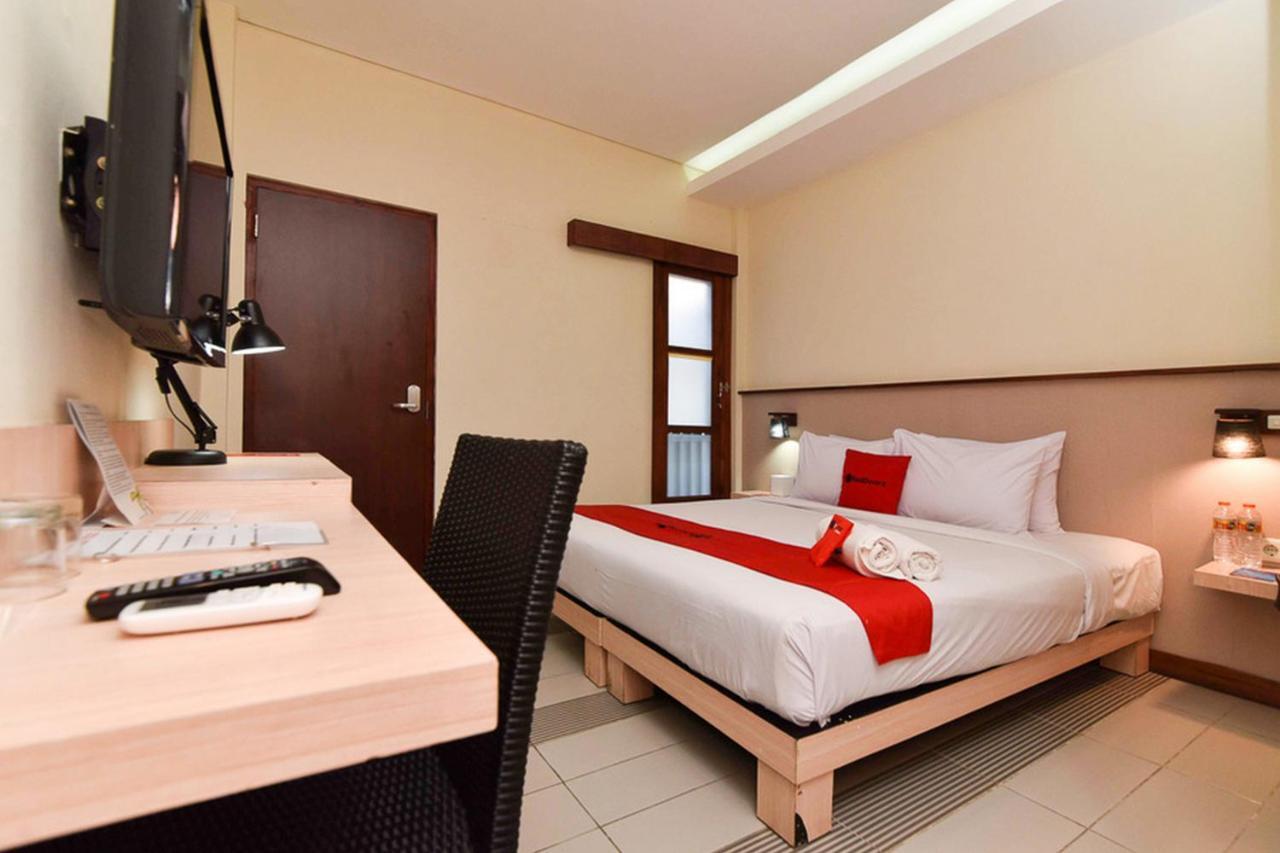 Hotel Reddoorz Near Legian Street Exterior foto